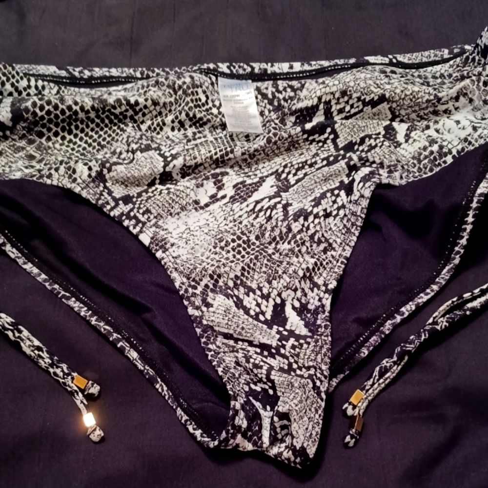 2X snake skin swimsuit bottoms NWT